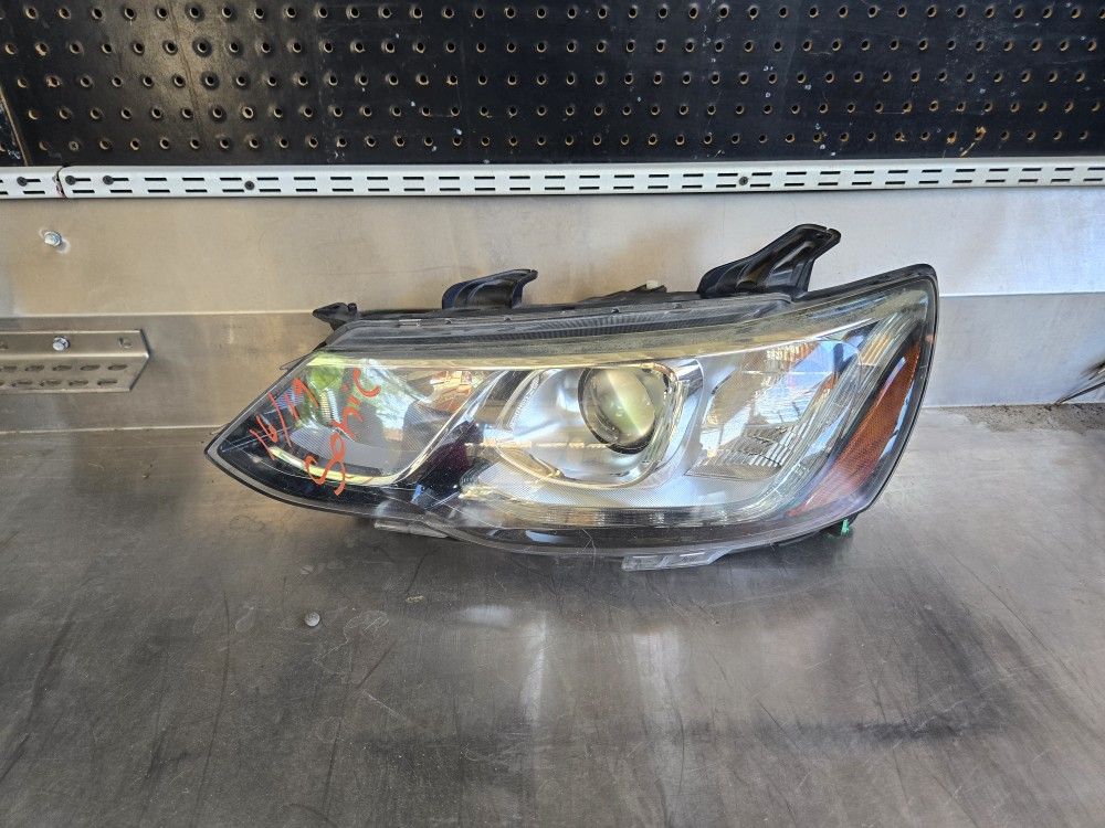 Chevrolet Sonic Headlight