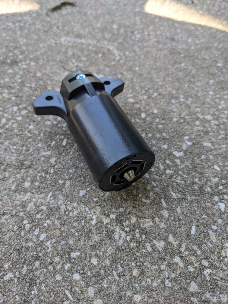 7 Blade Trailer Hoppy Hopkins Connector