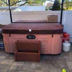 Hot Tub Jacuzzi 7X7