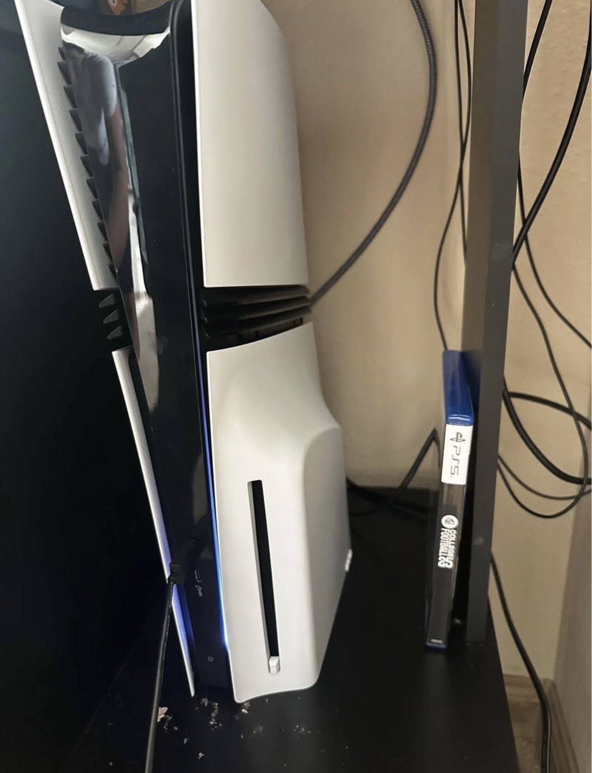 PS5 Pro w/ Disc Drive + CFB25 (2tb + PSSR)