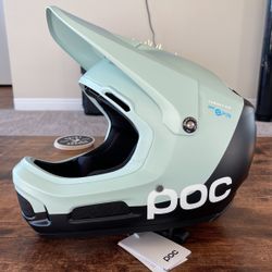 Full Face Bike Helmet M/L 55-58 POC