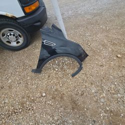 Ford escape pass front fender no dents $25 black