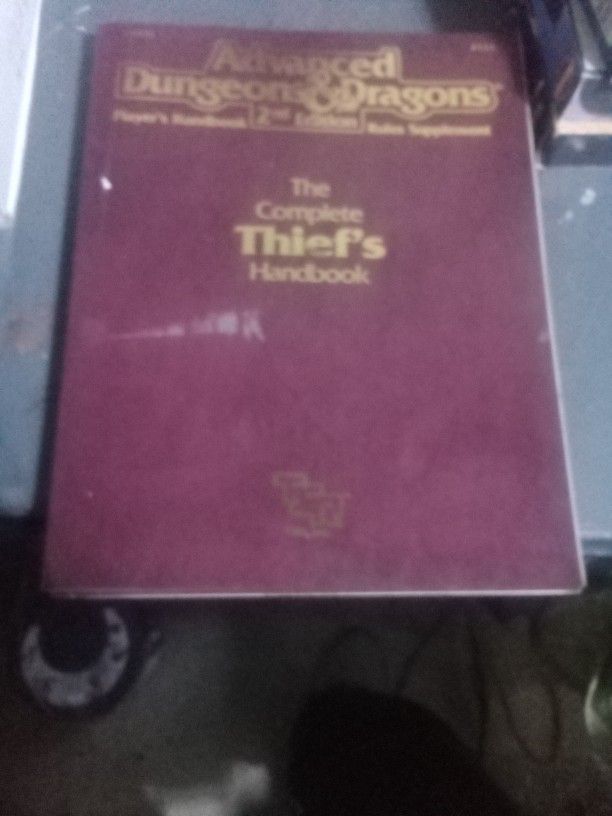 Dungeon & Dragon The Complete Thief Handbook