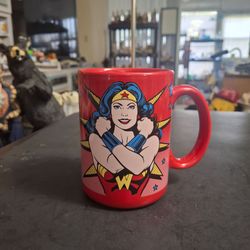 Wonder Woman Strongest Woman Alive, Red Coffee Mug By Zak - Looks New