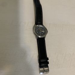 clock in good condition works well good air conditioner