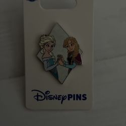 3 Disney Pins