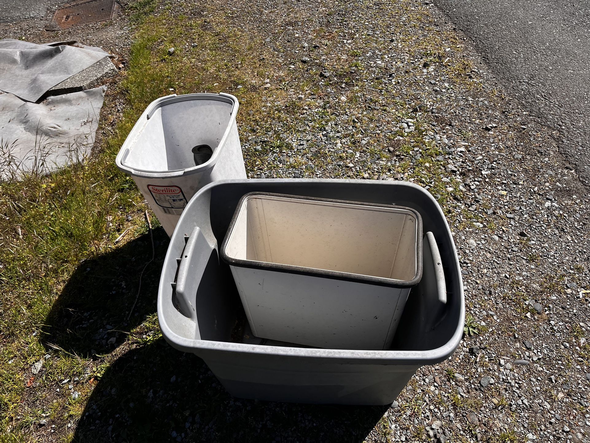 Free Outdoor Trash Cans, Bin