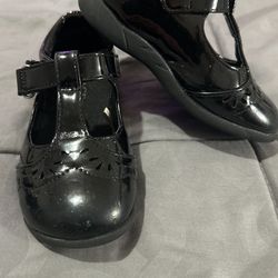 $6 toddler girls shoes size 8 