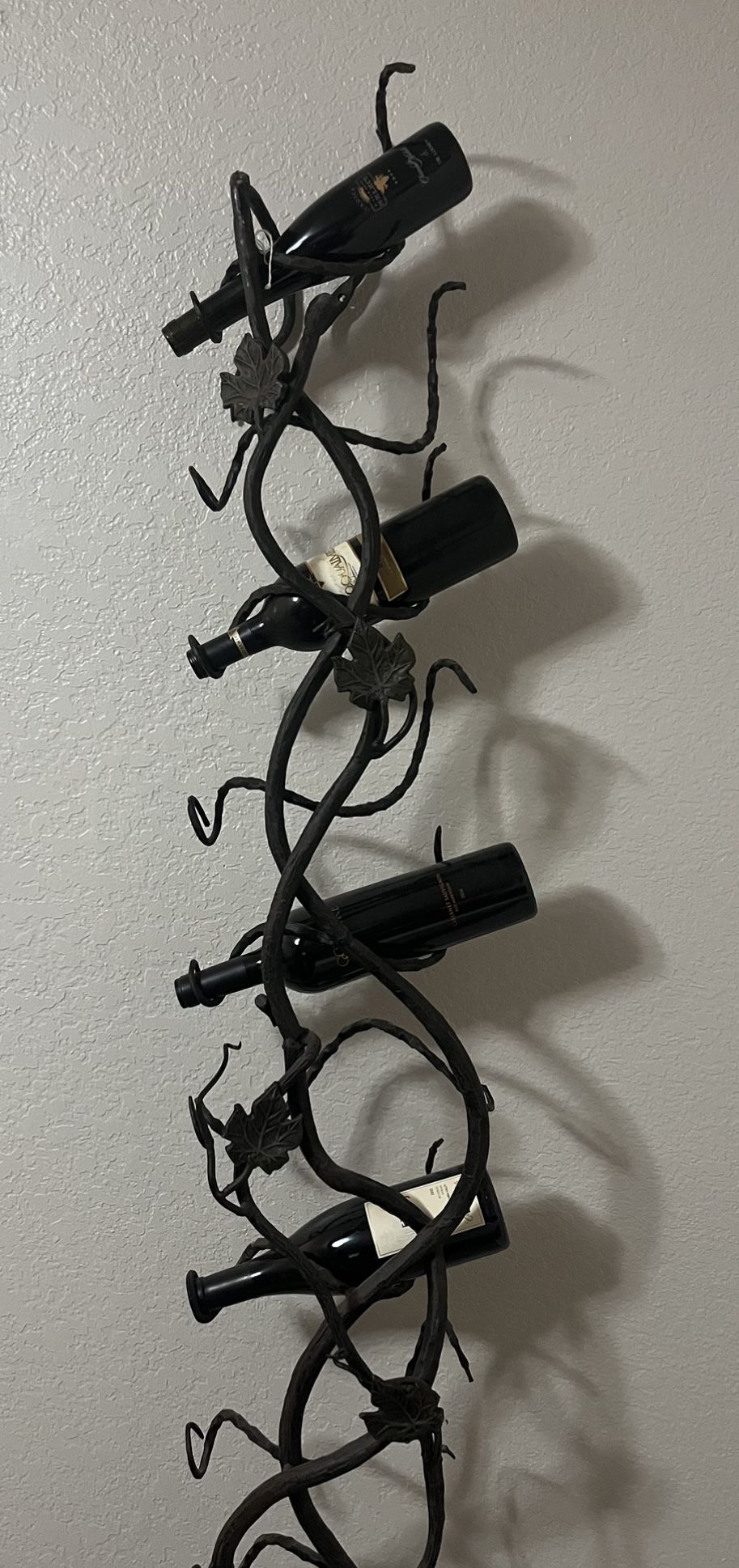 Wrought Iron Wall-Mounted 10-Bottle Wine Rack