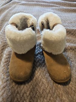 Toddler Uggs 9c