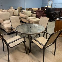 Nice Patio Table with 4 Chairs (delivery available, See details 