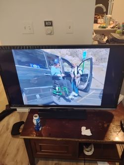 Vizio 60" HDTV TV Television
