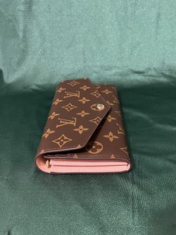 Louis Vuitton Brown Sarah Pink Wallet for Sale in Queens, NY