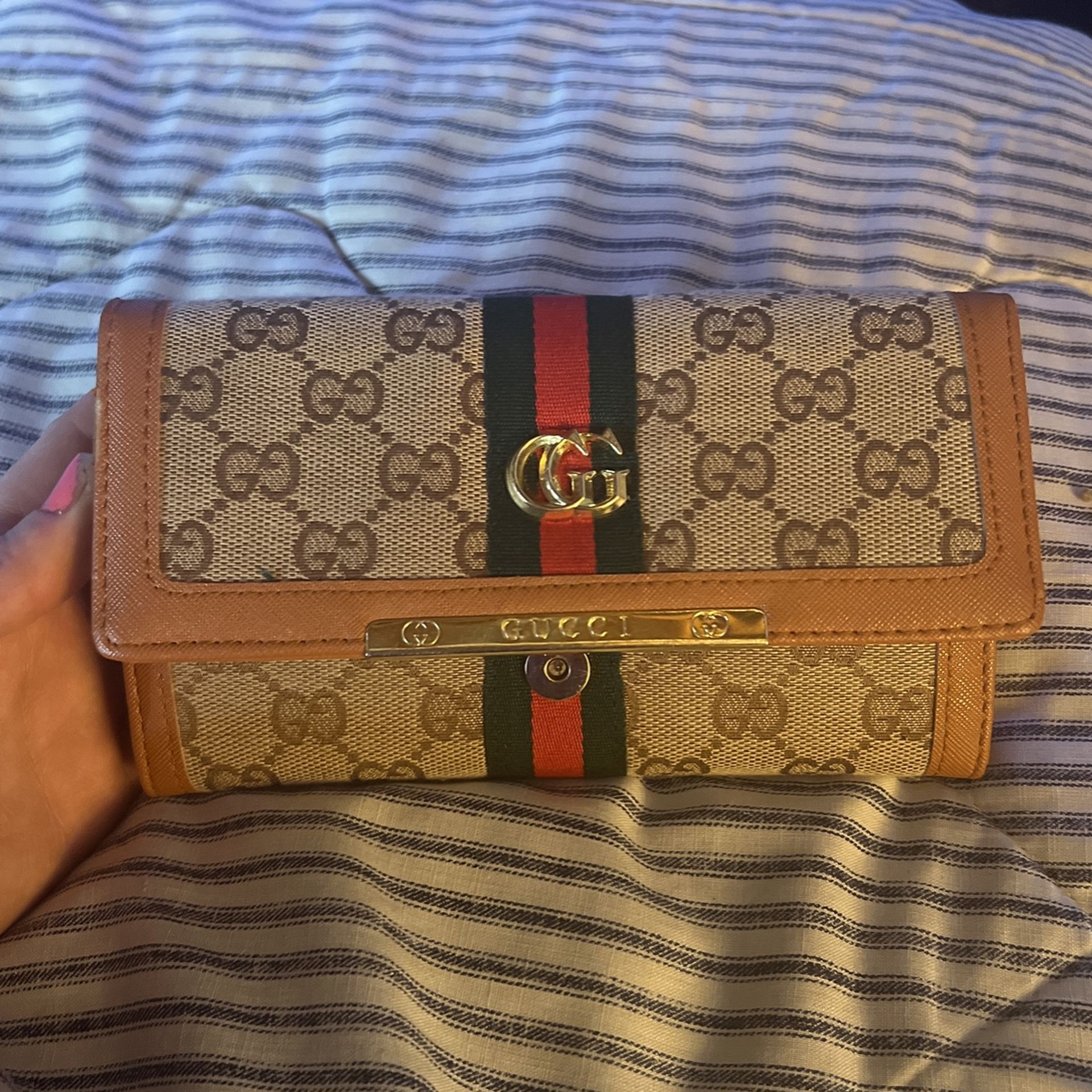 Gucci Billfold Clutch Wallet