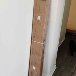 NEW IN BOX - Kodak 60" Projector Screen & Stand