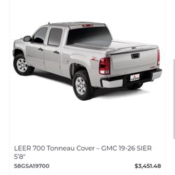 Leer 700 Tonneau Cover – Excellent Condition
