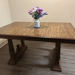 Dinning Table 