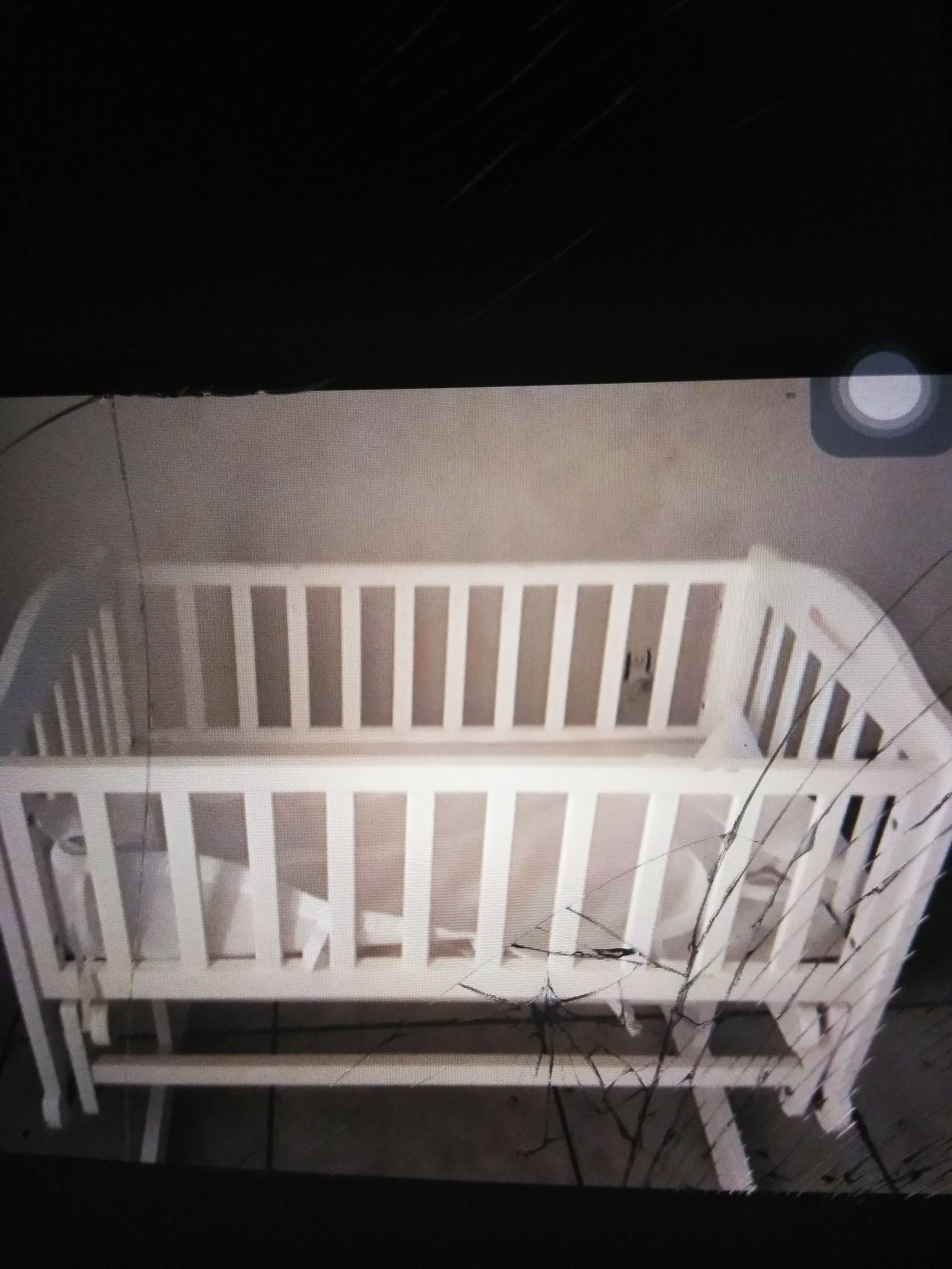 Rocker bassinet crib good condition.baby clothes included