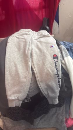 Boys Champion sweatpants size 3