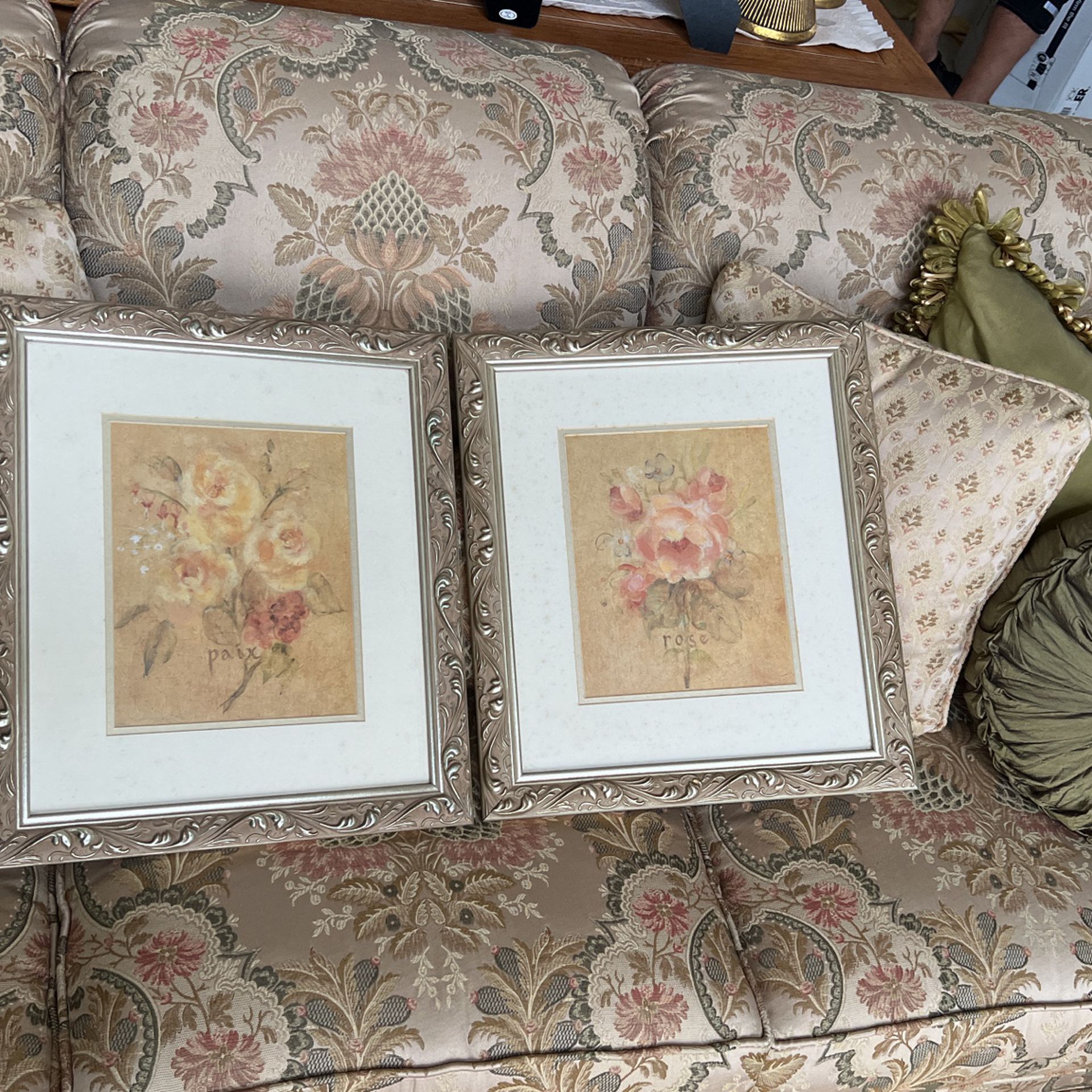 Set Of Two Picture Frames - dos Cuadros 