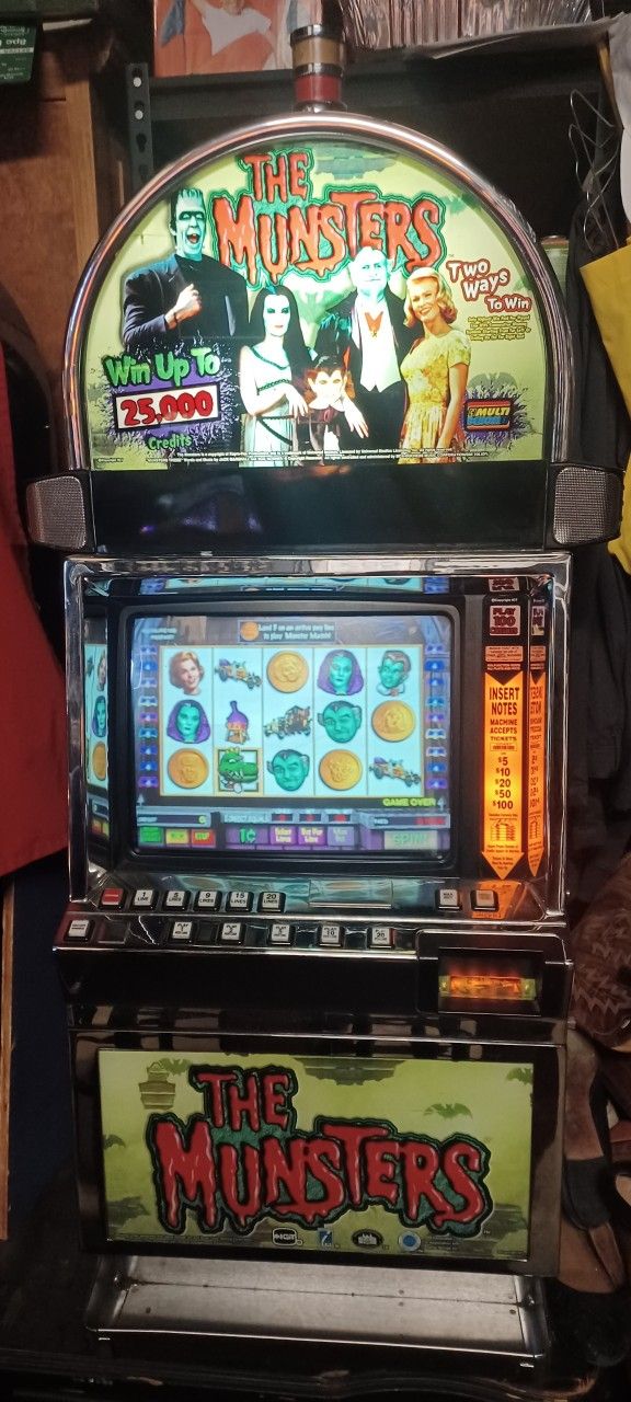 The Munsters Slot Machine