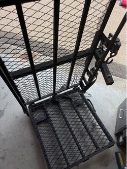 Vehicle Hitch Cargo Carrier With Ramp