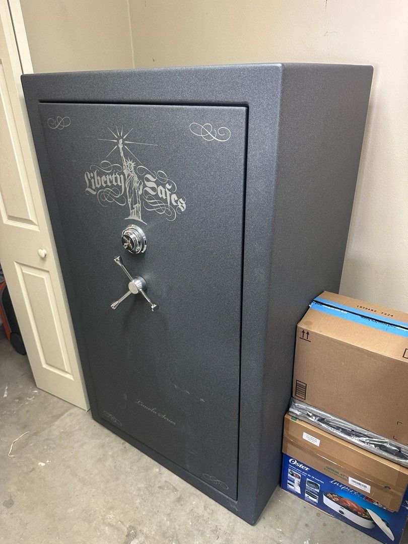 Liberty safes Lincoln series