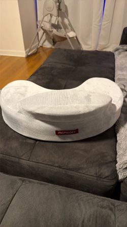 Mom Cozy nursing pillow