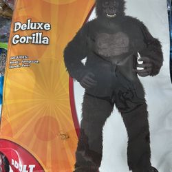 Spirit Deluxe Gorilla Halloween Costume Adult New