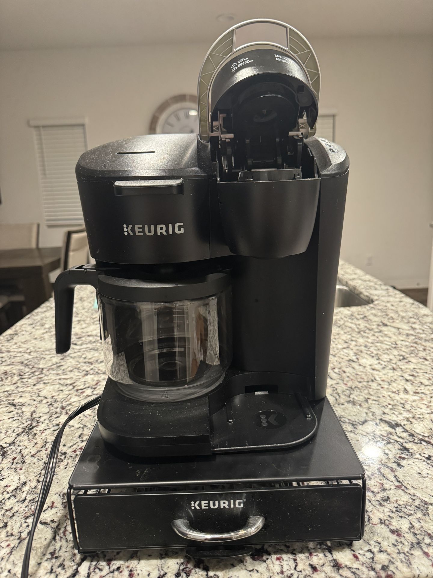 Keurig K Duo Single Serve & Carafe