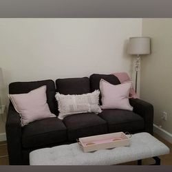 Like new gray sleeper sofa 71”