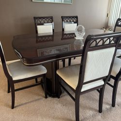 Dining Table & Chairs