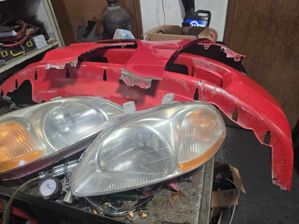 96-98 Honda Civic Front End