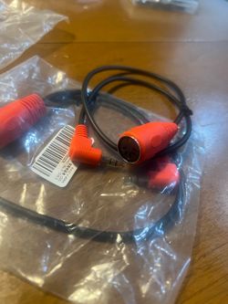 Breakout Cable Right Angle