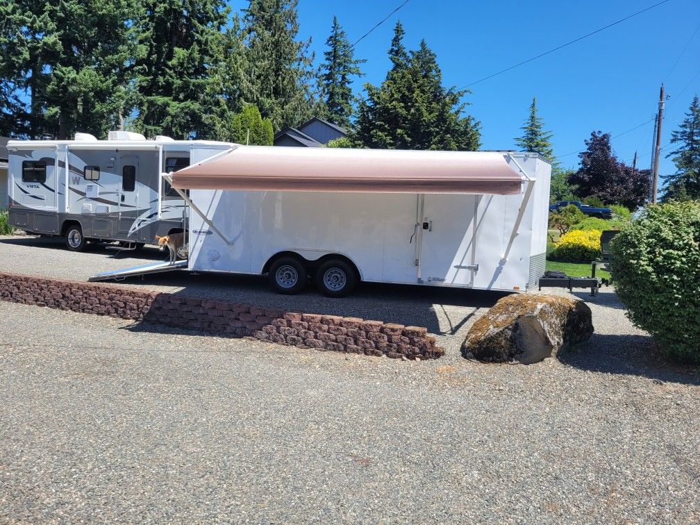 Car trailer. Enclosed.