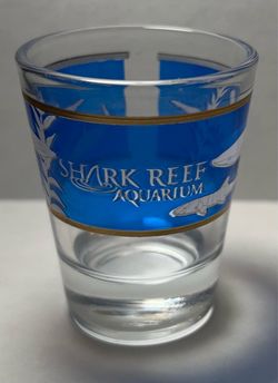Shark Reef Aquarium, Glass