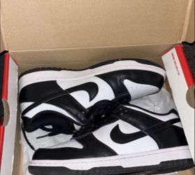 Nike Panda Dunks