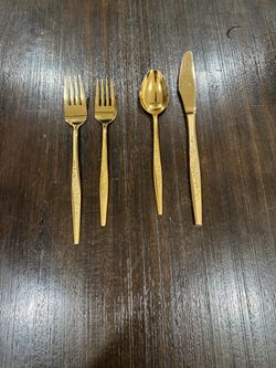 Gold Flatware Set 4 Pieces