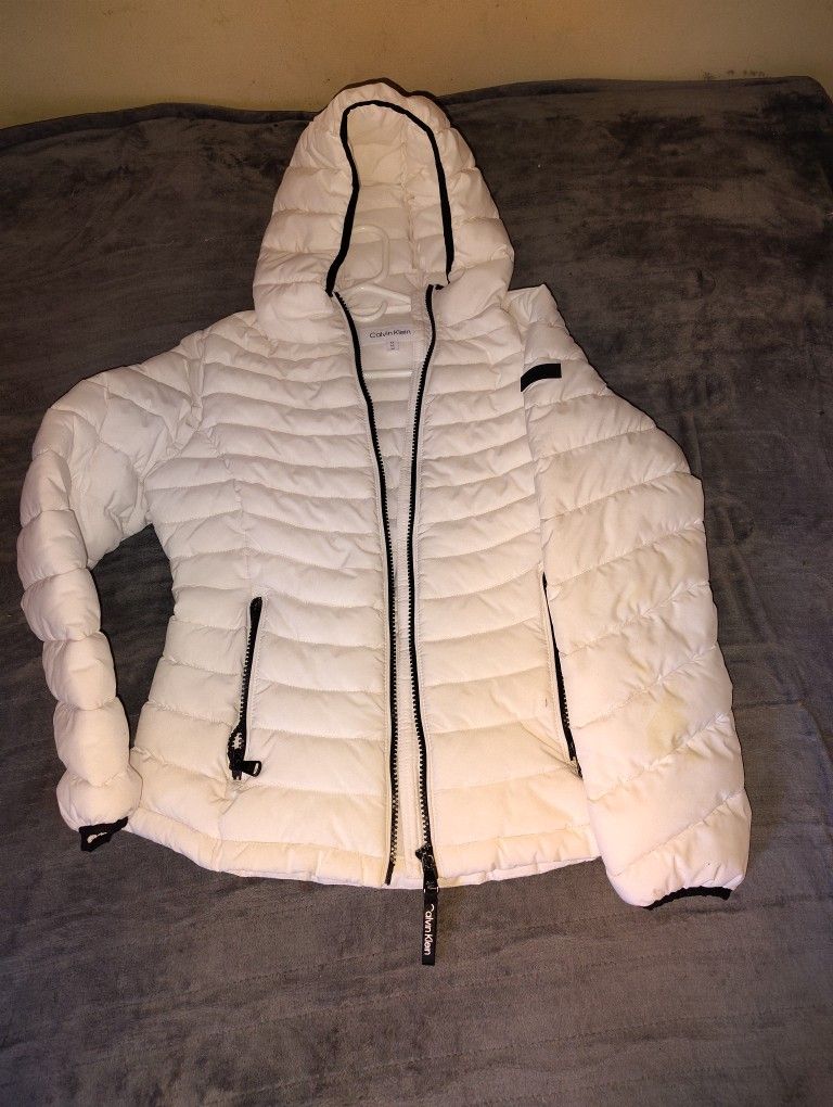 Calvin Klein Woman's Hooded Sorona Aura Medium Like NEW!!!