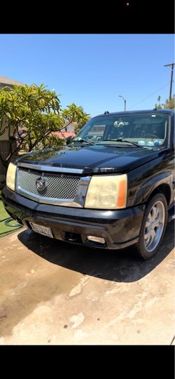 2004 Cadillac Escalade