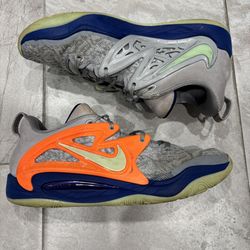 Nike Basketball KD 15 “9th Wonder” - Size 9 *USED*