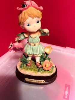 Montefiori Collection  Figurine