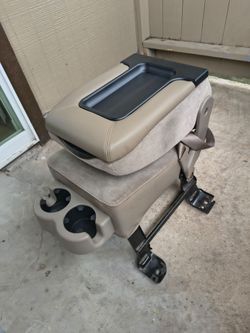 99-06 Chevy Silverado Sierra Tahoe, avalanche JUMP SEAT * BEIGE*