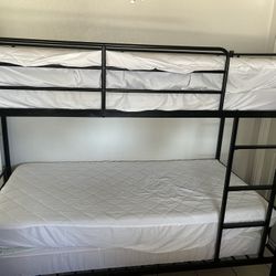 Twin Over Twin Metal Bunk Bed w/ 2 Twin Mattresses – Barely Used
