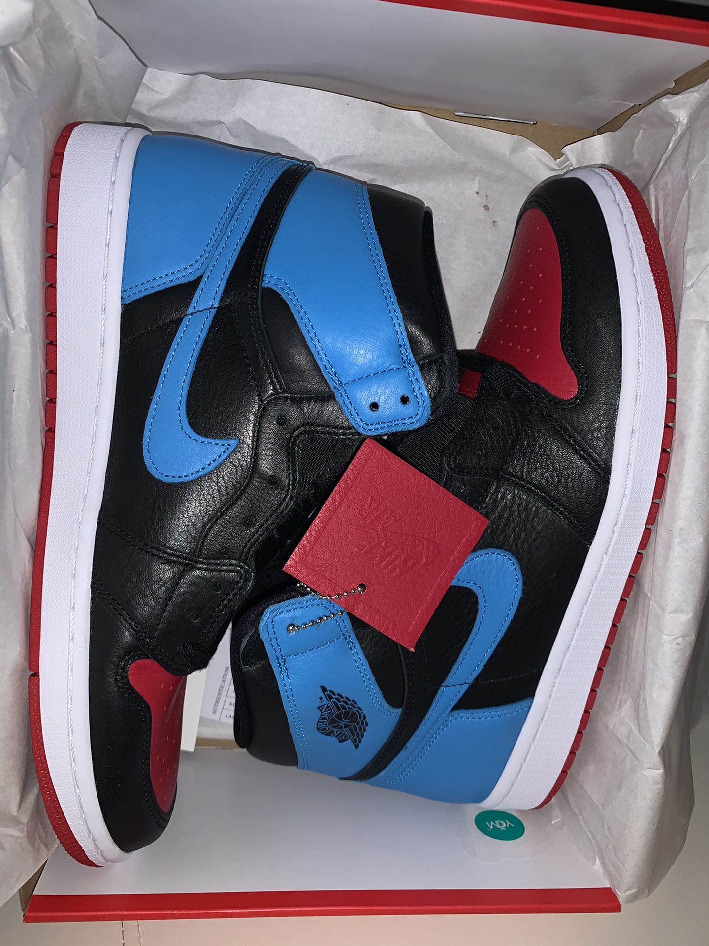DS UNC TO CHICAGO - JORDAN 1 - SIZE 10M/12W - FIRM ON PRICE! TAKE IT OR LEAVE IT
