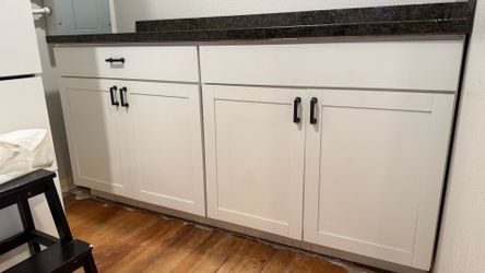 FREE Cabinet + Counter
