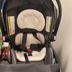 Graco Baby Car seat 