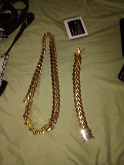 Noice chain an bracelet