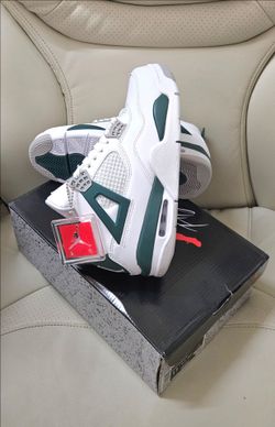 Jordan 4 Retro