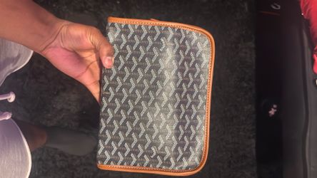 black goyard toiletry bag